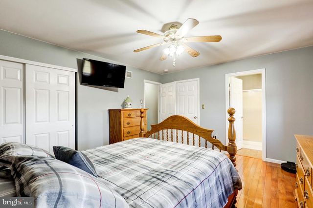 404 UNAMI DR, Reading, PA 19608