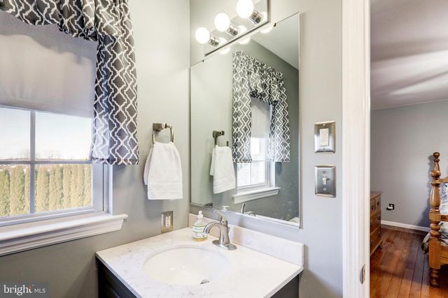 404 UNAMI DR, Reading, PA 19608