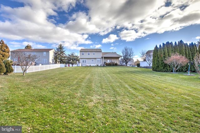 404 UNAMI DR, Reading, PA 19608