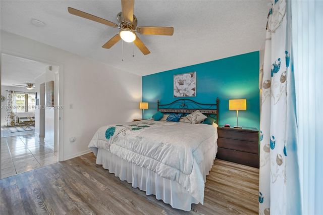 15610 NE 6th Avenue 34C, Miami, FL 33162