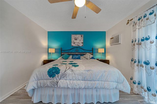 15610 NE 6th Avenue 34C, Miami, FL 33162