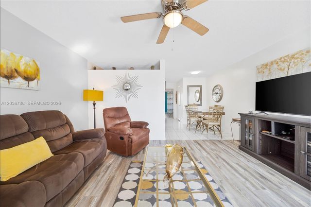 15610 NE 6th Avenue 34C, Miami, FL 33162