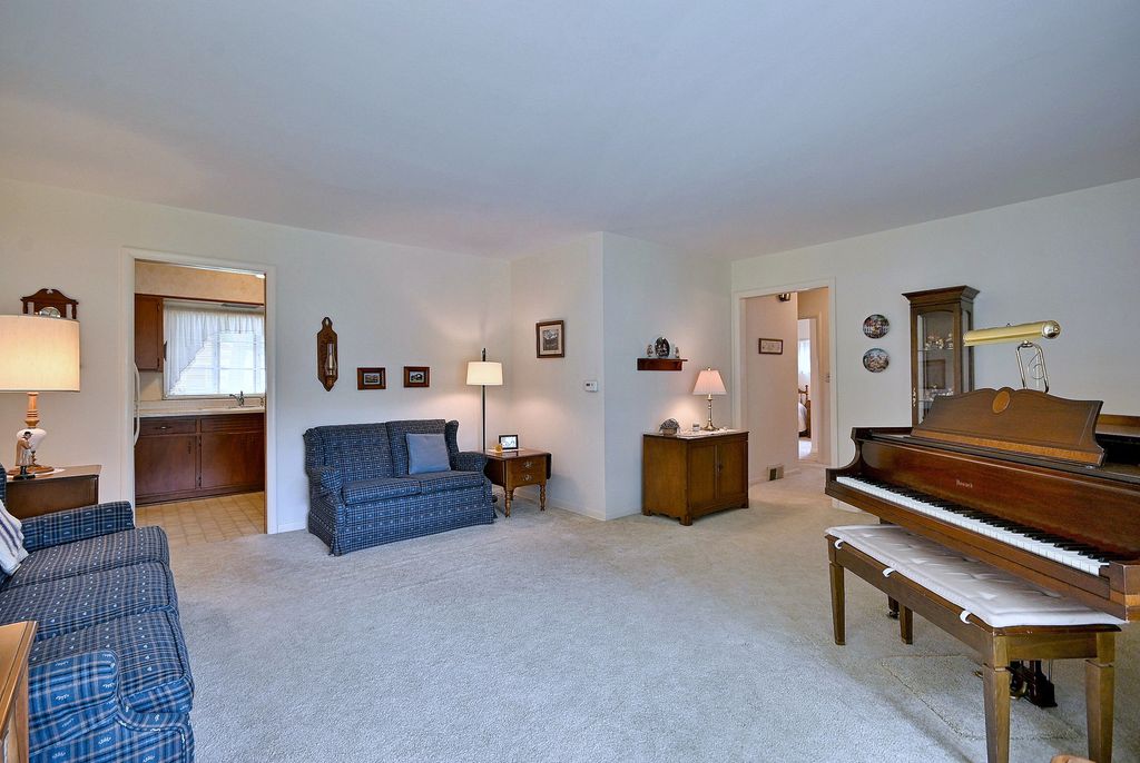 1308 Margret Street, Des Plaines, IL 60018 — photo 3