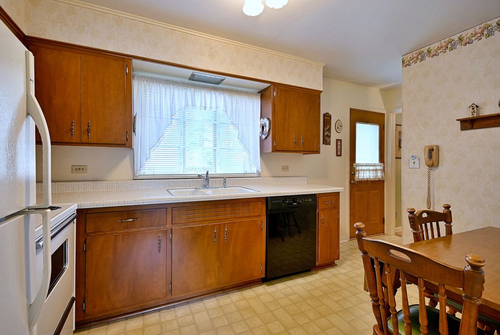 1308 Margret Street, Des Plaines, IL 60018 — photo 5