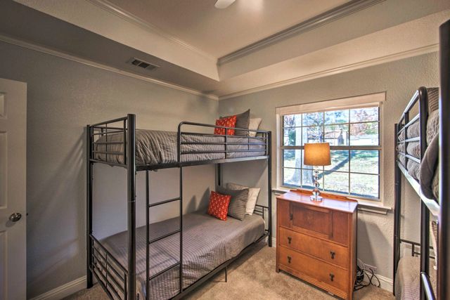 186 Bushwhacker Drive, Mabank, TX 75156