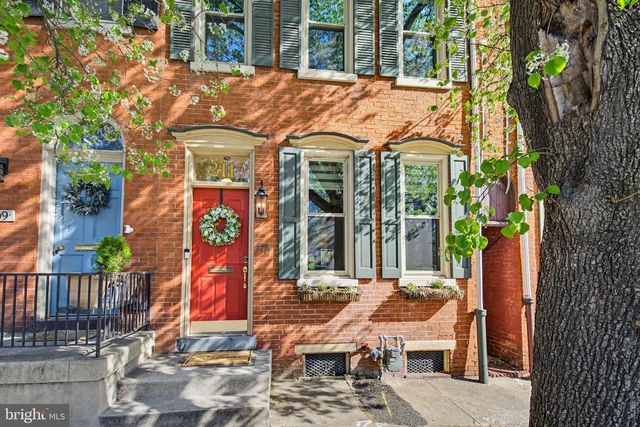 211 E CHESTNUT ST, Lancaster, PA 17602