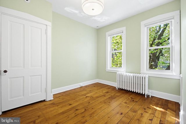 211 E CHESTNUT ST, Lancaster, PA 17602