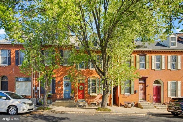 211 E CHESTNUT ST, Lancaster, PA 17602