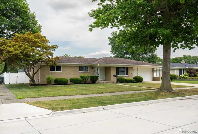 32400 Northampton Drive, Warren, MI 48093
