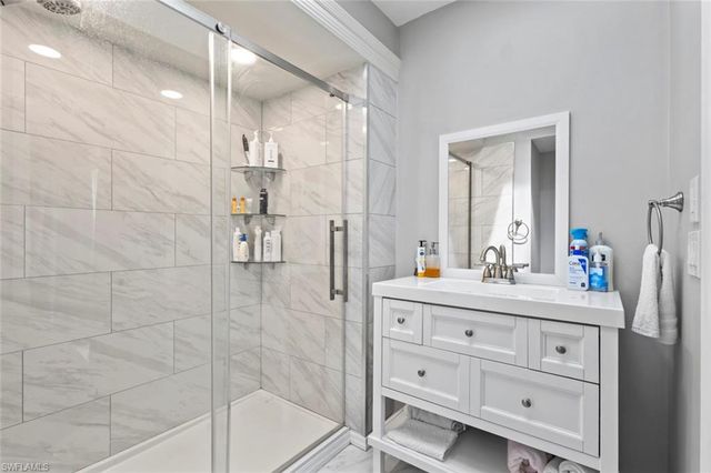 18260 Deep Passage LN, Fort Myers Beach, FL 33931