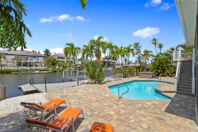 18260 Deep Passage LN, Fort Myers Beach, FL 33931