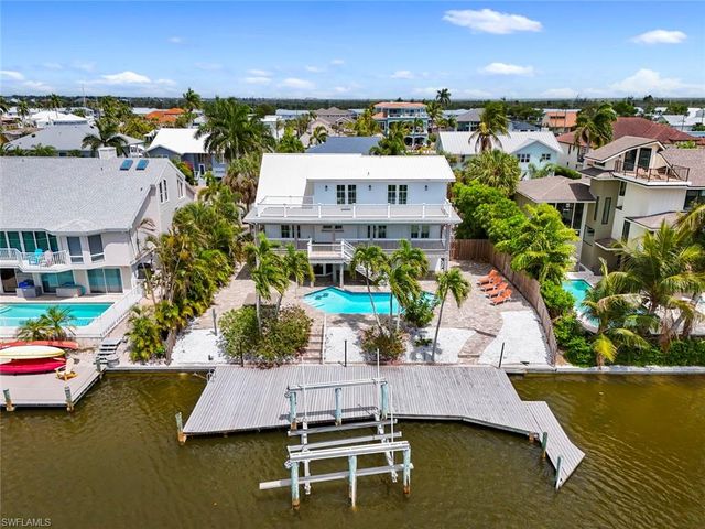 18260 Deep Passage LN, Fort Myers Beach, FL 33931