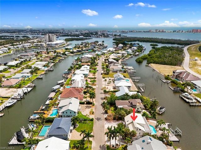 18260 Deep Passage LN, Fort Myers Beach, FL 33931
