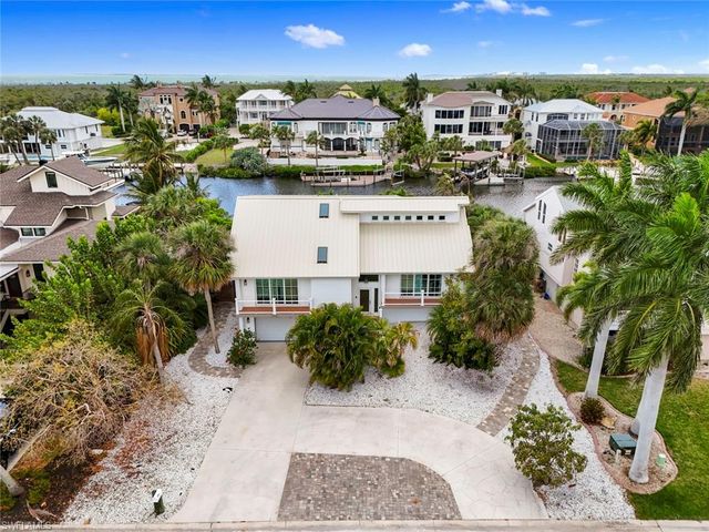 18260 Deep Passage LN, Fort Myers Beach, FL 33931