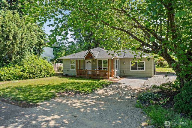 916 Bowker Street SE, Lacey, WA 98503