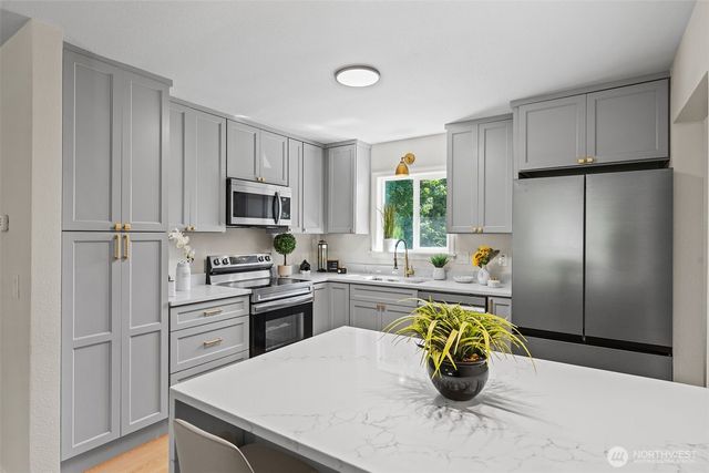 916 Bowker Street SE, Lacey, WA 98503