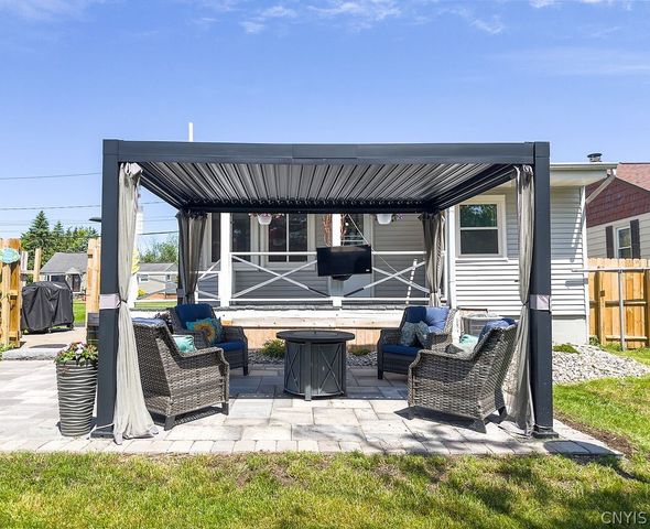 106 Sharon Road, Geddes, NY 13209