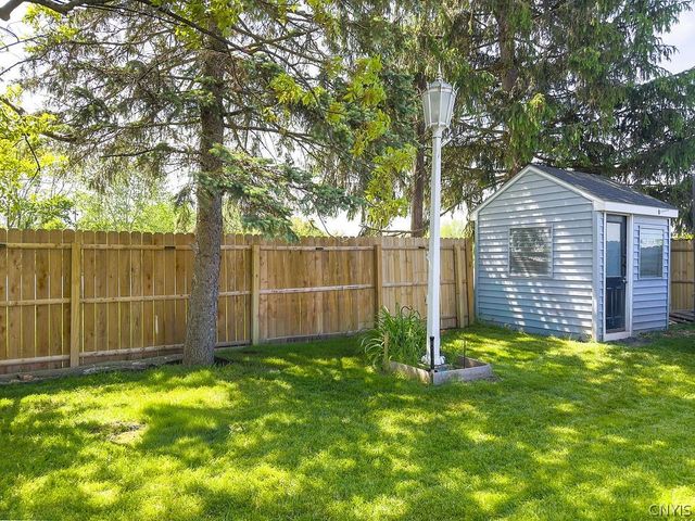 106 Sharon Road, Geddes, NY 13209