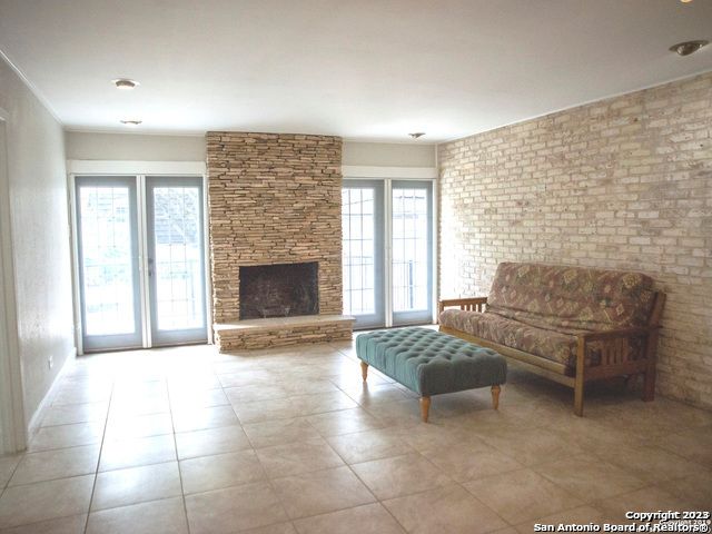 8030 Broadway Apt 102E, San Antonio, TX 78209