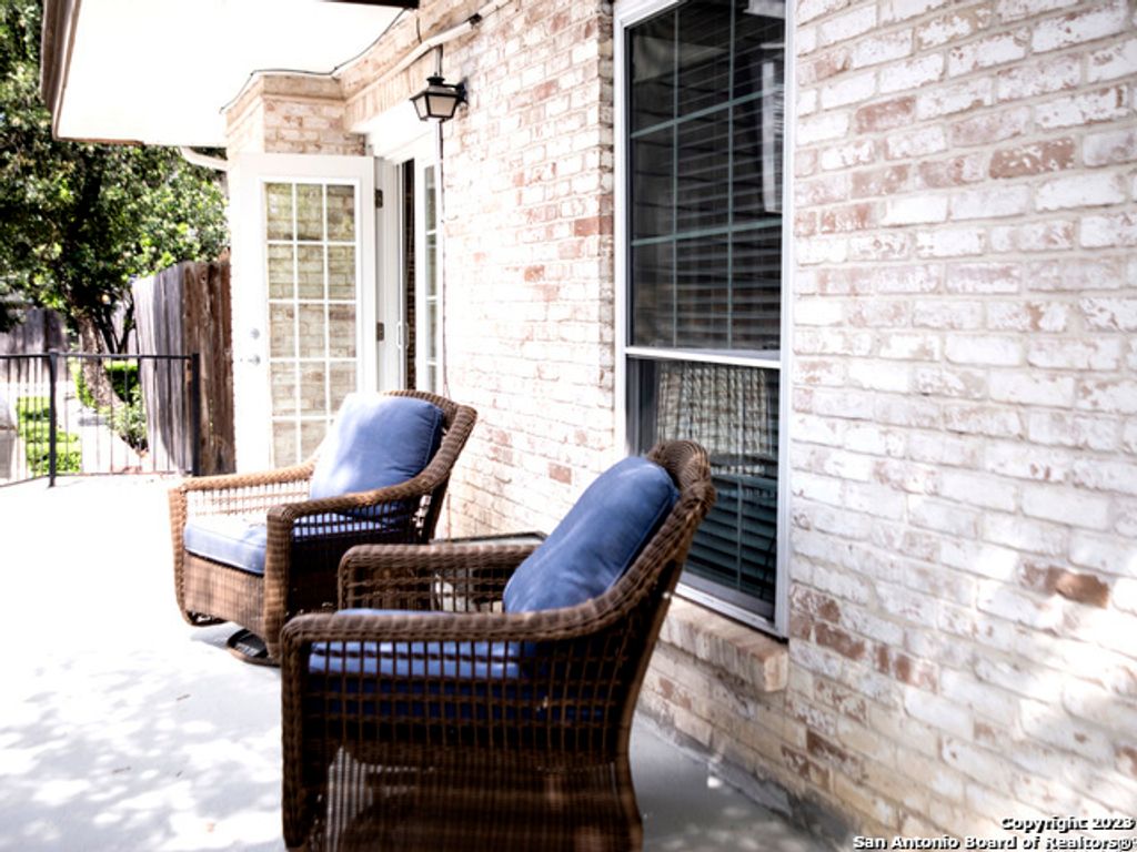 8030 Broadway Apt 102E, San Antonio, TX 78209