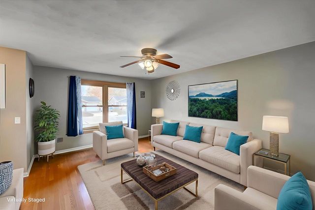 90 E Countryside Drive, Evansville, WI 53536