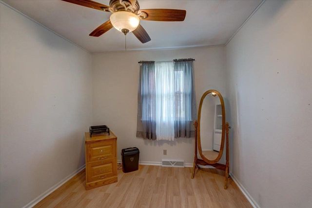 90 E Countryside Drive, Evansville, WI 53536