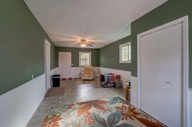 90 E Countryside Drive, Evansville, WI 53536