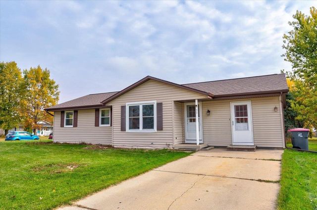 90 E Countryside Drive, Evansville, WI 53536