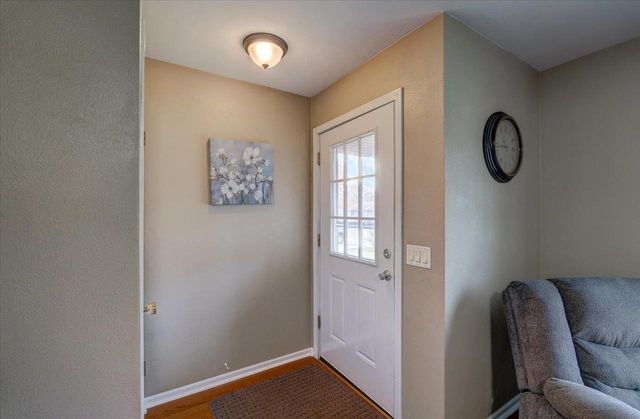 90 E Countryside Drive, Evansville, WI 53536