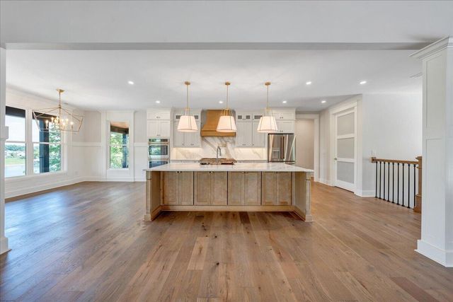 775 Compass Cove CIR, Moneta, VA 24121