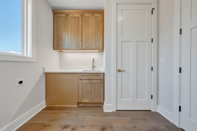 775 Compass Cove CIR, Moneta, VA 24121