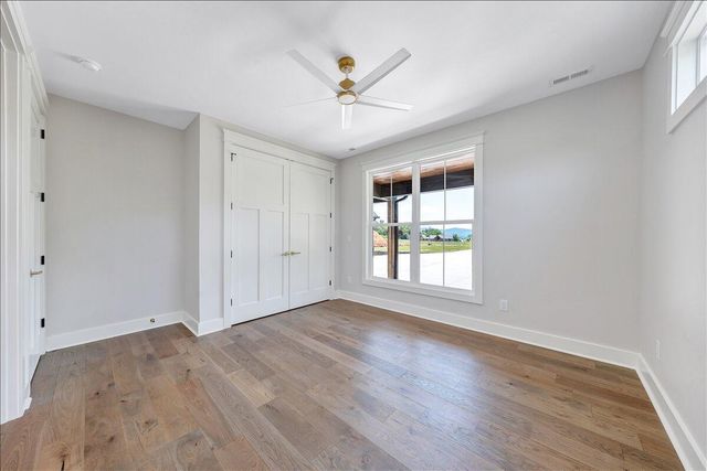 775 Compass Cove CIR, Moneta, VA 24121