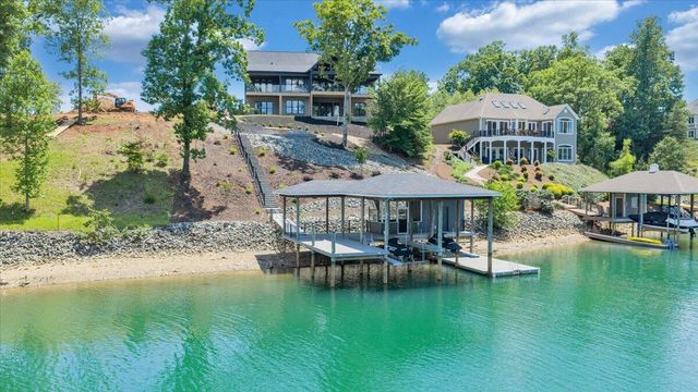 775 Compass Cove CIR, Moneta, VA 24121