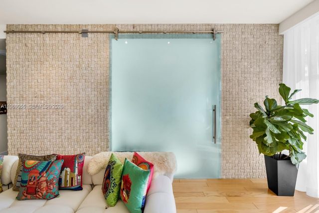 10275 Collins Ave 102, Bal Harbour, FL 33154