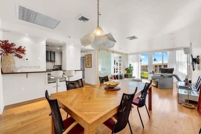 10275 Collins Ave 102, Bal Harbour, FL 33154