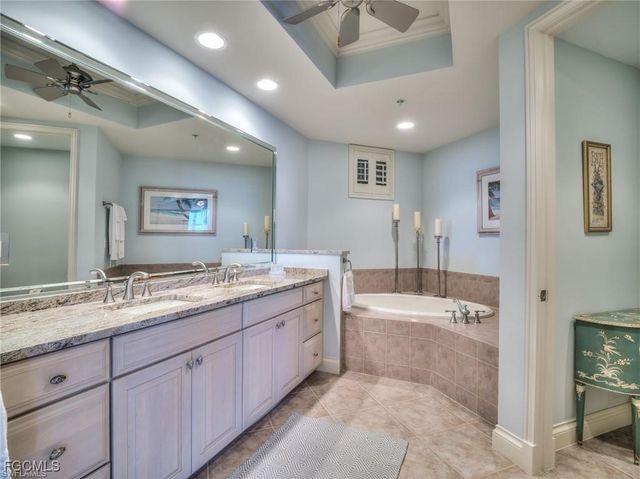 4137 Bay Beach LN 556, Fort Myers Beach, FL 33931