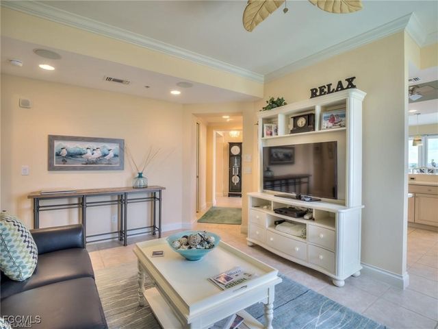 4137 Bay Beach LN 556, Fort Myers Beach, FL 33931