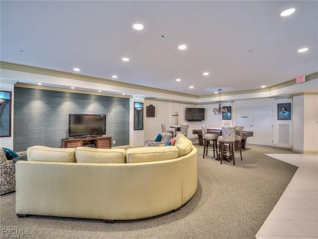 4137 Bay Beach LN 556, Fort Myers Beach, FL 33931