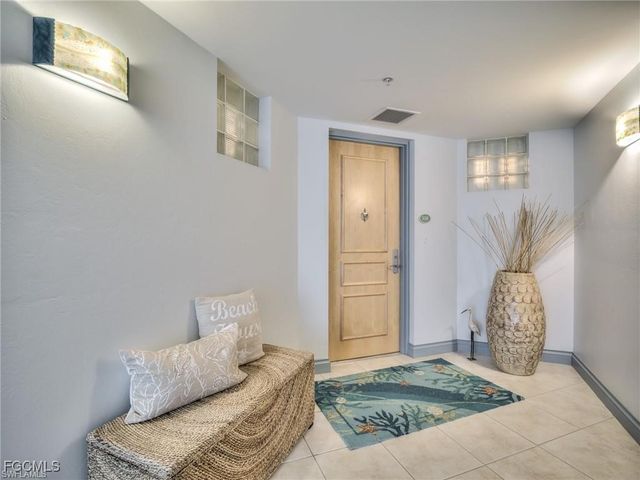 4137 Bay Beach LN 556, Fort Myers Beach, FL 33931