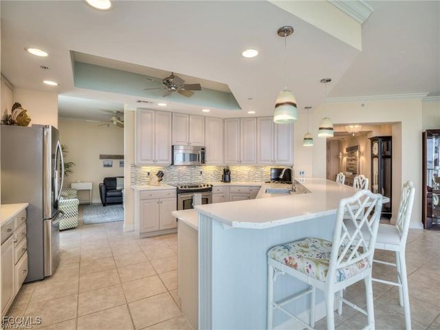4137 Bay Beach LN 556, Fort Myers Beach, FL 33931