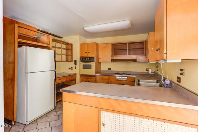 806 Kings Mill Road, Chapel Hill, NC 27517