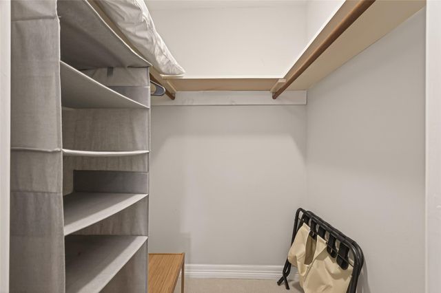 11102 Hillcroft Avenue, Houston, TX 77096