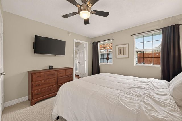 11102 Hillcroft Avenue, Houston, TX 77096