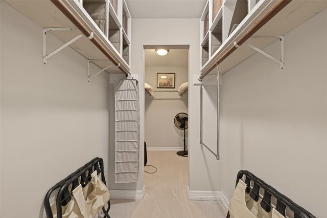 11102 Hillcroft Avenue, Houston, TX 77096