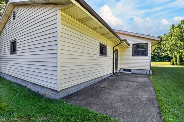 4179 Fairfield School Road, Leetonia, OH 44431