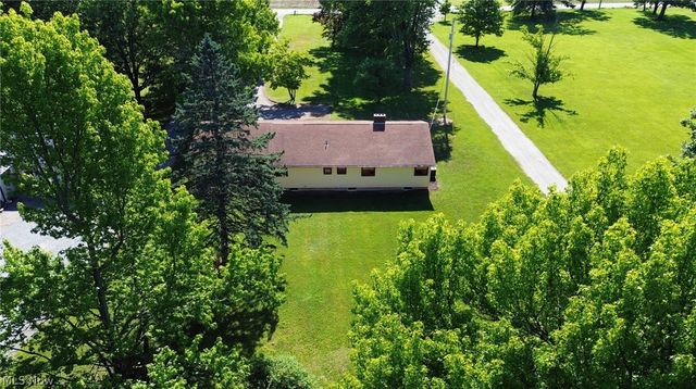 4179 Fairfield School Road, Leetonia, OH 44431