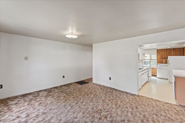 317 MINNIE STREET, Fairbanks, AK 99701