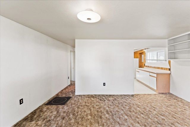 317 MINNIE STREET, Fairbanks, AK 99701