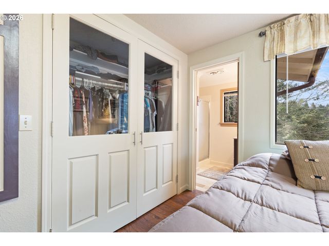 479 2ND St, Elkton, OR 97436