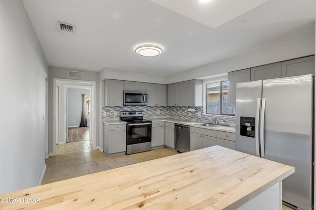 1842 Evergreen Drive, Edgewater, FL 32141